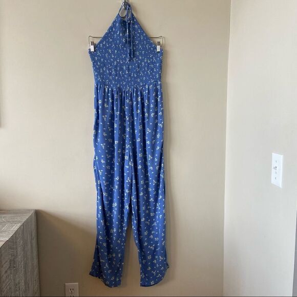 American Eagle Outfitters Pants - American Eagle-Floral Dainty Printed Halter Jumpsuit (Size:Medium)